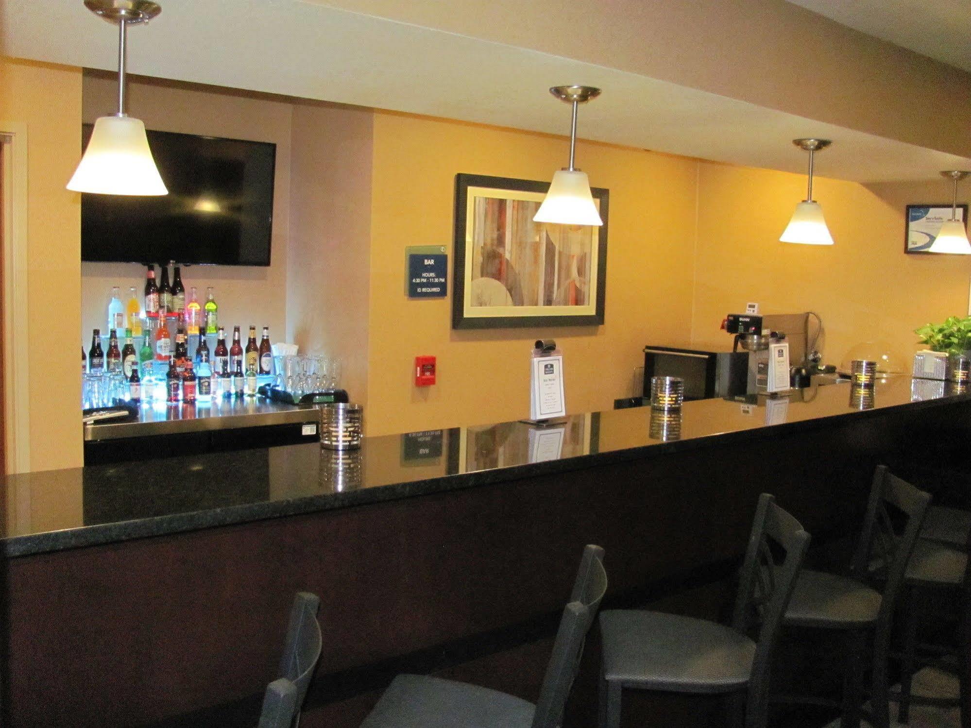 Cobblestone Inn & Suites - Ambridge Zewnętrze zdjęcie